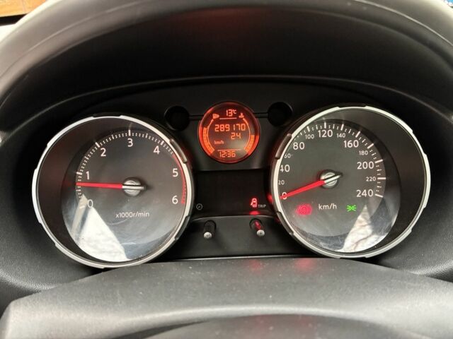 Серый Ниссан Кашкай, объемом двигателя 2 л и пробегом 289 тыс. км за 10500 $, фото 12 на Automoto.ua