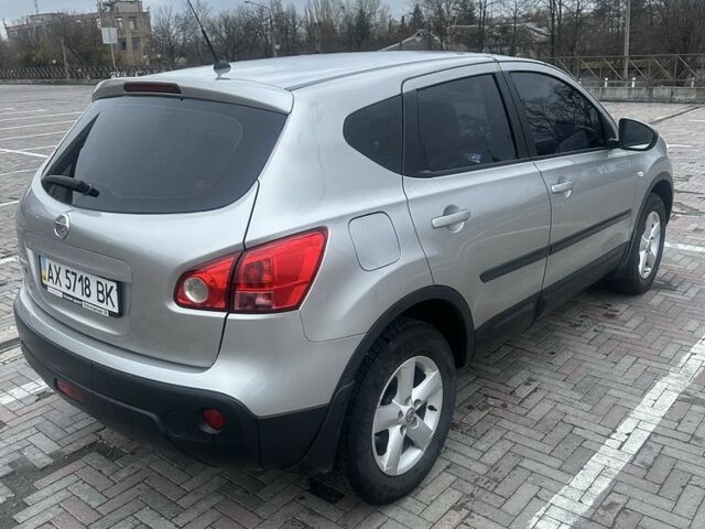 Сірий Ніссан Кашкай, об'ємом двигуна 1.6 л та пробігом 131 тис. км за 7500 $, фото 4 на Automoto.ua