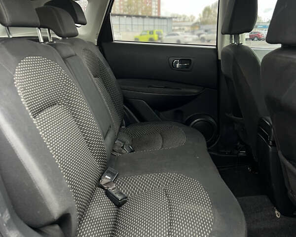 Серый Ниссан Кашкай, объемом двигателя 2 л и пробегом 299 тыс. км за 6300 $, фото 24 на Automoto.ua