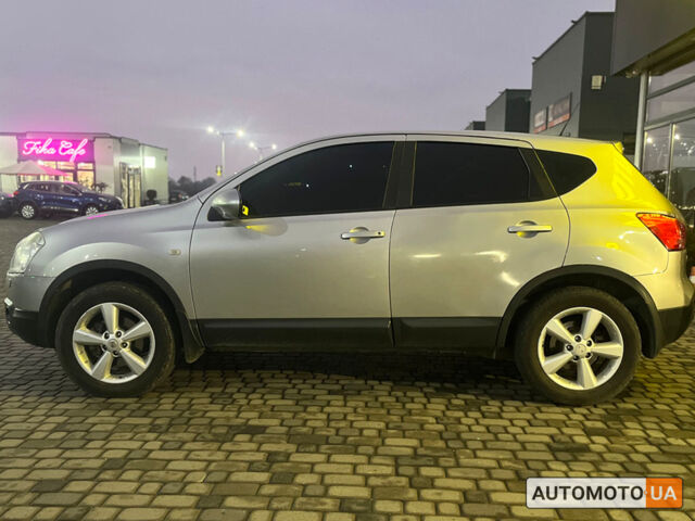 Серый Ниссан Кашкай, объемом двигателя 2 л и пробегом 201 тыс. км за 9500 $, фото 3 на Automoto.ua