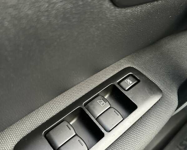 Сірий Ніссан Кашкай, об'ємом двигуна 1.5 л та пробігом 250 тис. км за 8900 $, фото 24 на Automoto.ua