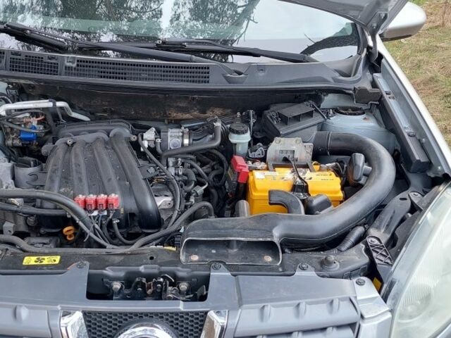 Серый Ниссан Кашкай, объемом двигателя 1.6 л и пробегом 280 тыс. км за 7250 $, фото 16 на Automoto.ua