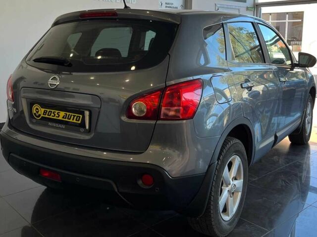 Серый Ниссан Кашкай, объемом двигателя 2 л и пробегом 260 тыс. км за 9000 $, фото 6 на Automoto.ua