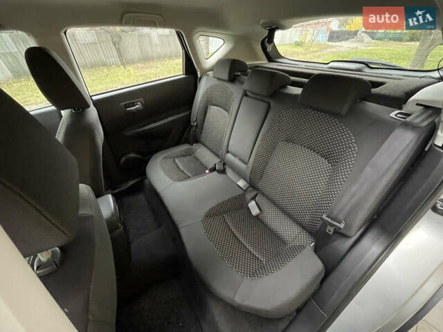 Сірий Ніссан Кашкай, об'ємом двигуна 2 л та пробігом 190 тис. км за 8600 $, фото 15 на Automoto.ua