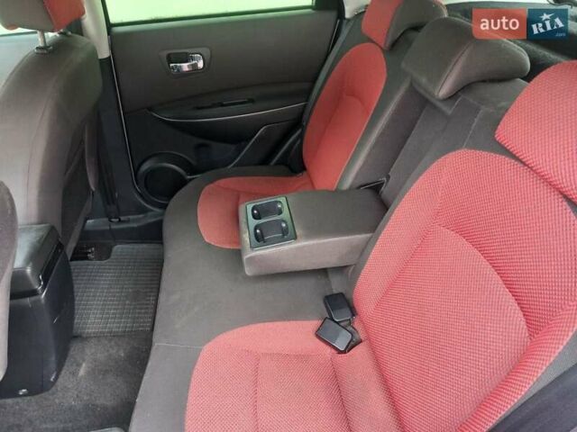 Серый Ниссан Кашкай, объемом двигателя 1.6 л и пробегом 253 тыс. км за 7800 $, фото 11 на Automoto.ua