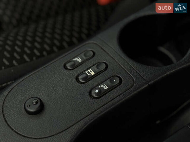 Серый Ниссан Кашкай, объемом двигателя 2 л и пробегом 197 тыс. км за 8500 $, фото 11 на Automoto.ua