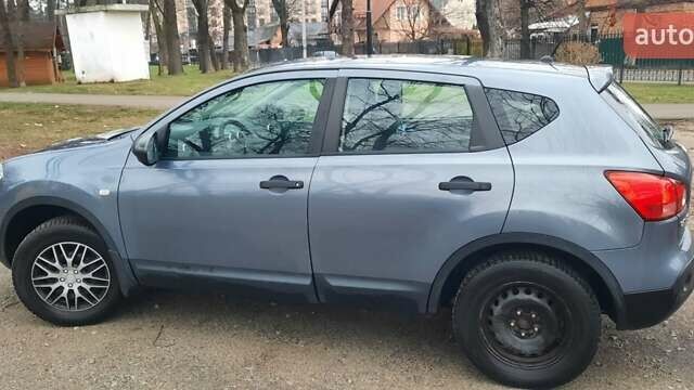 Серый Ниссан Кашкай, объемом двигателя 1.5 л и пробегом 387 тыс. км за 4200 $, фото 3 на Automoto.ua