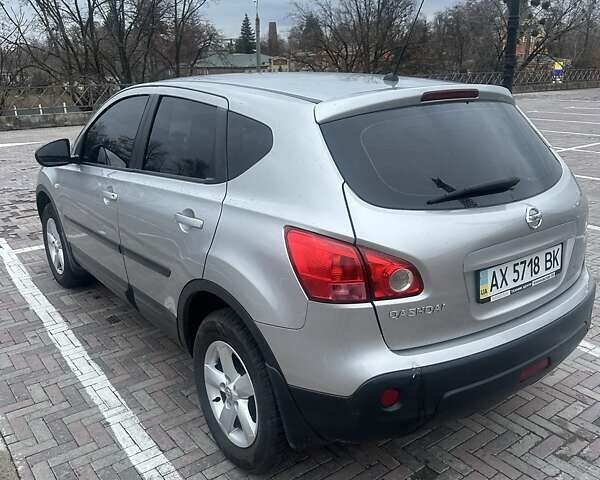 Сірий Ніссан Кашкай, об'ємом двигуна 1.6 л та пробігом 131 тис. км за 7500 $, фото 5 на Automoto.ua