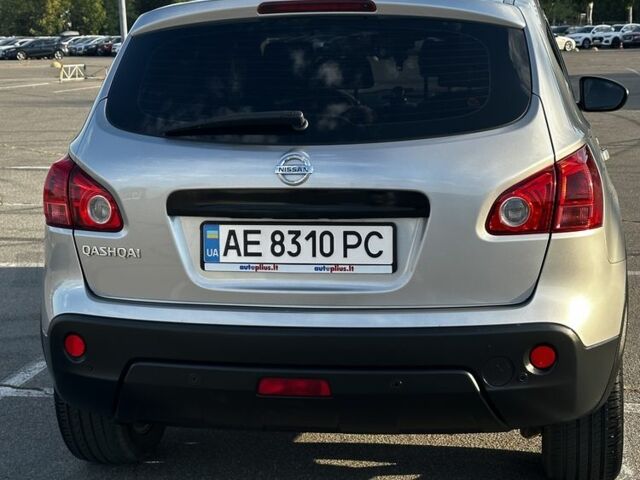 Серый Ниссан Кашкай, объемом двигателя 2 л и пробегом 147 тыс. км за 9000 $, фото 4 на Automoto.ua