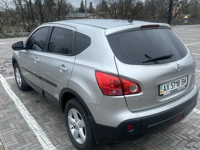 Сірий Ніссан Кашкай, об'ємом двигуна 1.6 л та пробігом 131 тис. км за 7500 $, фото 3 на Automoto.ua