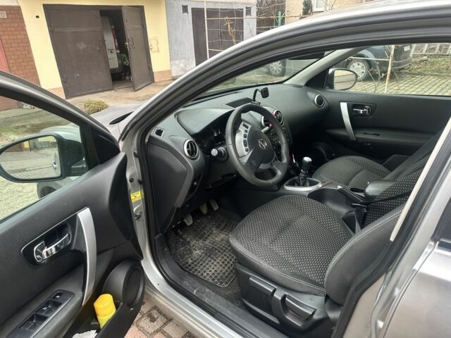 Серый Ниссан Кашкай, объемом двигателя 1.5 л и пробегом 298 тыс. км за 6499 $, фото 2 на Automoto.ua