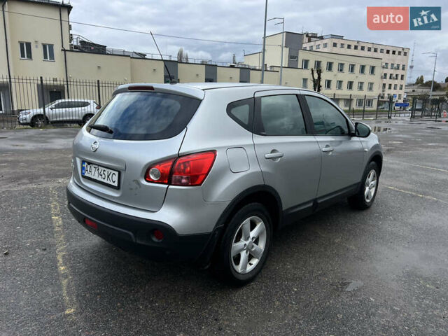 Серый Ниссан Кашкай, объемом двигателя 2 л и пробегом 299 тыс. км за 6300 $, фото 4 на Automoto.ua