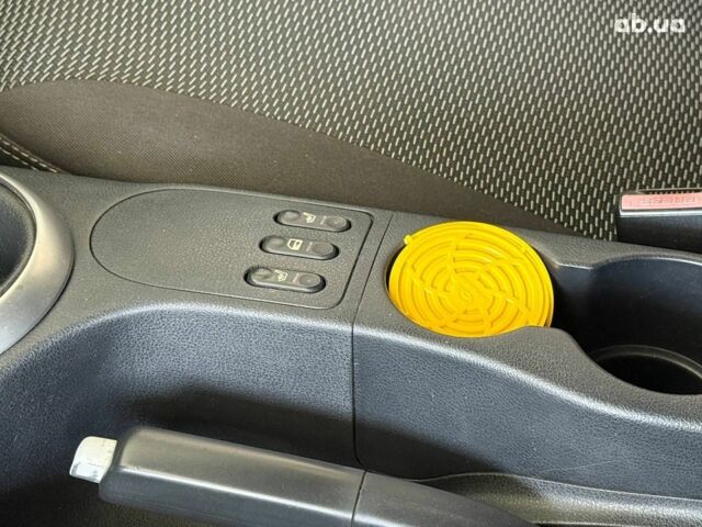 Серый Ниссан Кашкай, объемом двигателя 1.5 л и пробегом 180 тыс. км за 8990 $, фото 8 на Automoto.ua