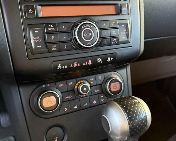 Серый Ниссан Кашкай, объемом двигателя 2 л и пробегом 141 тыс. км за 9700 $, фото 7 на Automoto.ua