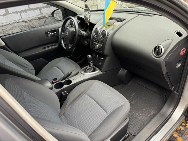 Серый Ниссан Кашкай, объемом двигателя 1.5 л и пробегом 227 тыс. км за 8350 $, фото 6 на Automoto.ua