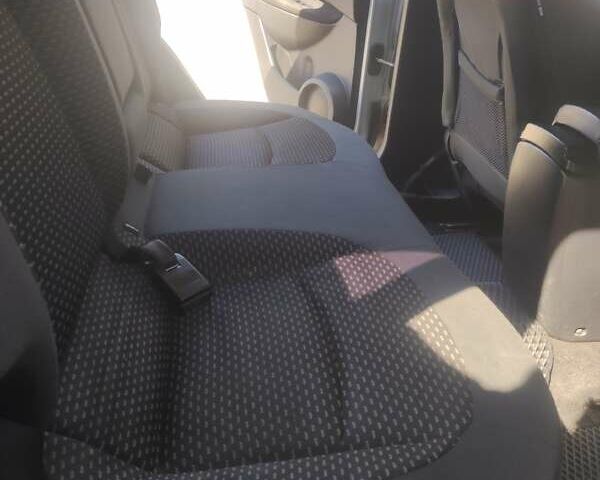 Серый Ниссан Кашкай, объемом двигателя 1.5 л и пробегом 270 тыс. км за 7800 $, фото 12 на Automoto.ua