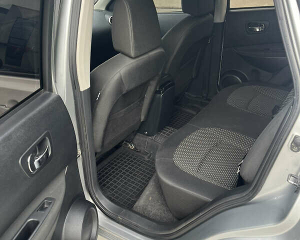 Серый Ниссан Кашкай, объемом двигателя 2 л и пробегом 286 тыс. км за 7499 $, фото 11 на Automoto.ua