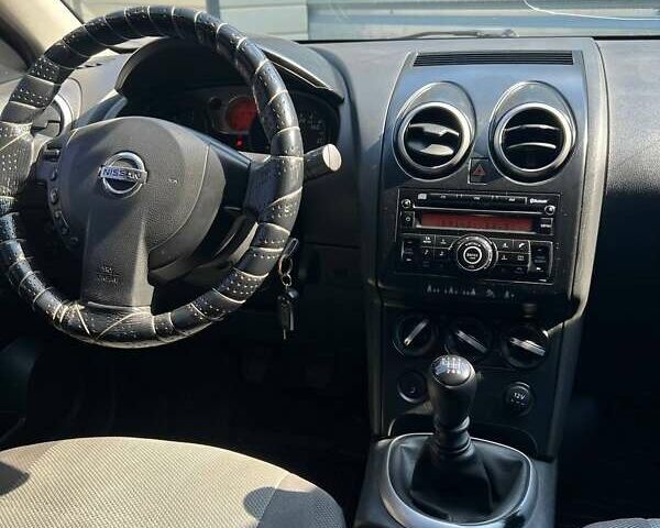 Серый Ниссан Кашкай, объемом двигателя 1.46 л и пробегом 260 тыс. км за 7800 $, фото 7 на Automoto.ua