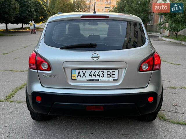 Серый Ниссан Кашкай, объемом двигателя 2 л и пробегом 156 тыс. км за 8600 $, фото 6 на Automoto.ua