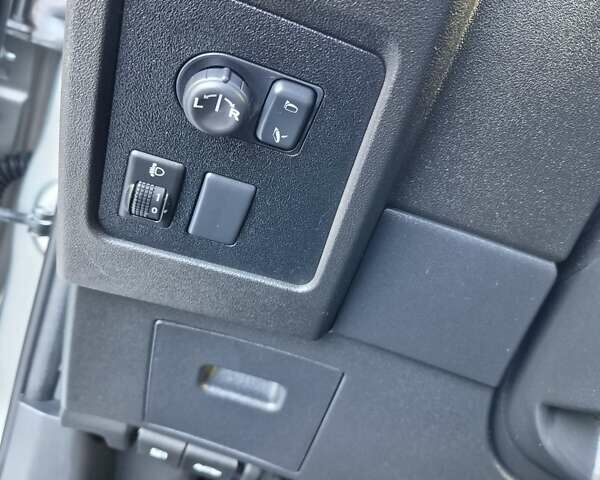 Серый Ниссан Кашкай, объемом двигателя 2 л и пробегом 97 тыс. км за 10300 $, фото 36 на Automoto.ua