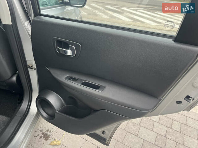 Сірий Ніссан Кашкай, об'ємом двигуна 1.6 л та пробігом 151 тис. км за 7700 $, фото 29 на Automoto.ua