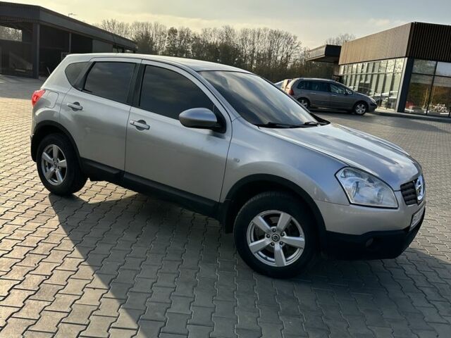 Серый Ниссан Кашкай, объемом двигателя 2 л и пробегом 192 тыс. км за 9200 $, фото 3 на Automoto.ua