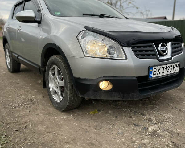 Серый Ниссан Кашкай, объемом двигателя 1.5 л и пробегом 227 тыс. км за 8200 $, фото 1 на Automoto.ua