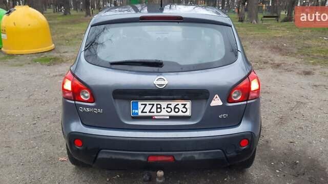 Серый Ниссан Кашкай, объемом двигателя 1.5 л и пробегом 387 тыс. км за 4200 $, фото 5 на Automoto.ua