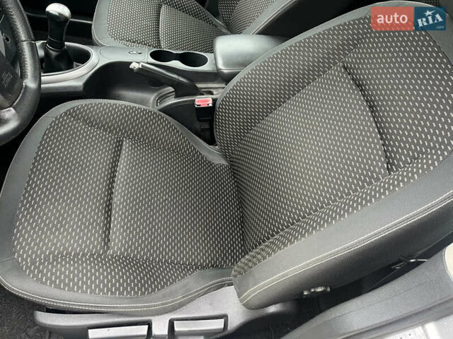 Серый Ниссан Кашкай, объемом двигателя 1.6 л и пробегом 152 тыс. км за 7700 $, фото 28 на Automoto.ua