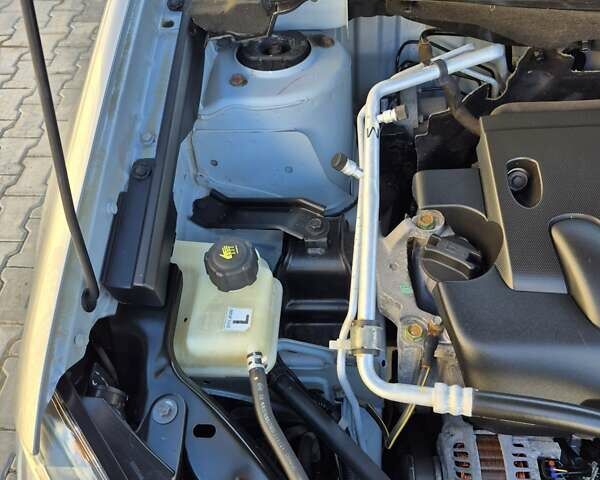 Серый Ниссан Кашкай, объемом двигателя 2 л и пробегом 97 тыс. км за 10300 $, фото 38 на Automoto.ua