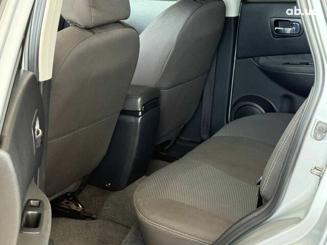 Серый Ниссан Кашкай, объемом двигателя 1.5 л и пробегом 180 тыс. км за 8990 $, фото 10 на Automoto.ua