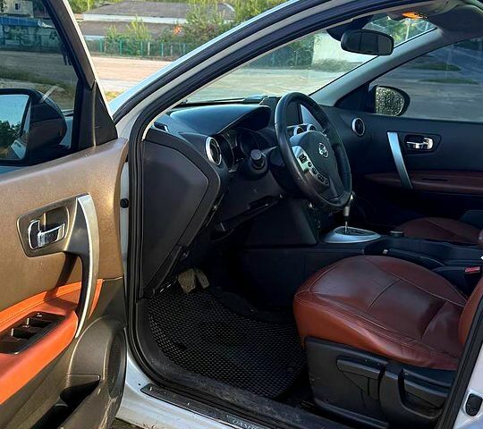 Сірий Ніссан Кашкай, об'ємом двигуна 2 л та пробігом 266 тис. км за 8950 $, фото 5 на Automoto.ua