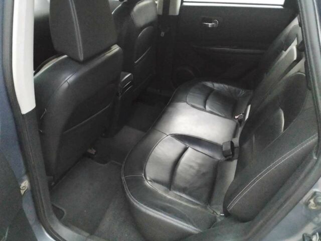 Серый Ниссан Кашкай, объемом двигателя 2 л и пробегом 270 тыс. км за 7200 $, фото 5 на Automoto.ua