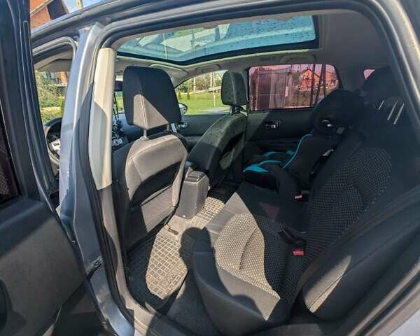 Серый Ниссан Кашкай, объемом двигателя 2 л и пробегом 265 тыс. км за 7800 $, фото 7 на Automoto.ua