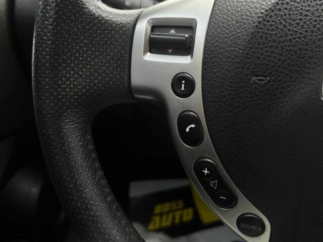 Серый Ниссан Кашкай, объемом двигателя 1.6 л и пробегом 205 тыс. км за 8400 $, фото 21 на Automoto.ua