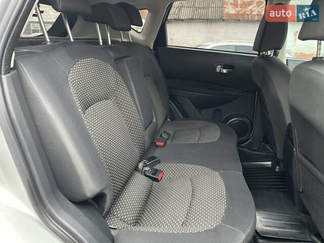 Серый Ниссан Кашкай, объемом двигателя 1.46 л и пробегом 314 тыс. км за 8500 $, фото 16 на Automoto.ua