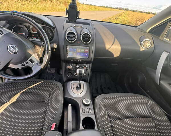 Сірий Ніссан Кашкай, об'ємом двигуна 2 л та пробігом 163 тис. км за 7700 $, фото 6 на Automoto.ua
