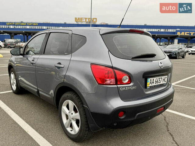 Серый Ниссан Кашкай, объемом двигателя 2 л и пробегом 228 тыс. км за 8800 $, фото 2 на Automoto.ua