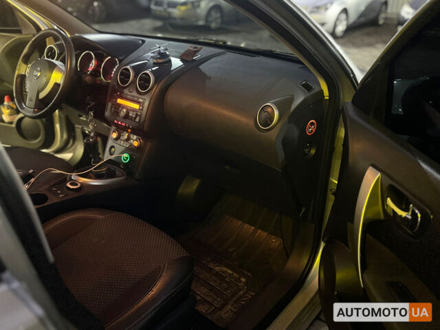 Серый Ниссан Кашкай, объемом двигателя 2 л и пробегом 201 тыс. км за 9500 $, фото 17 на Automoto.ua