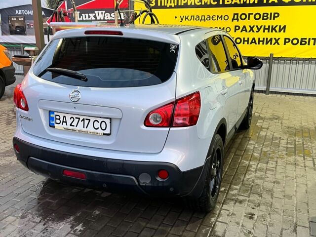 Серый Ниссан Кашкай, объемом двигателя 2 л и пробегом 230 тыс. км за 8500 $, фото 3 на Automoto.ua