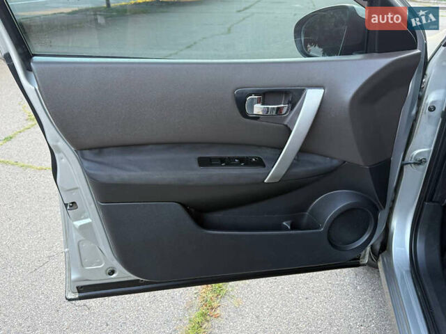 Ніссан Кашкай 2008 у Харкові на Automoto.ua Сірий Ніссан Кашкай, об'ємом двигуна 2 л та пробігом 157 тис. км за 8500 $, фото 14 на Automoto.ua