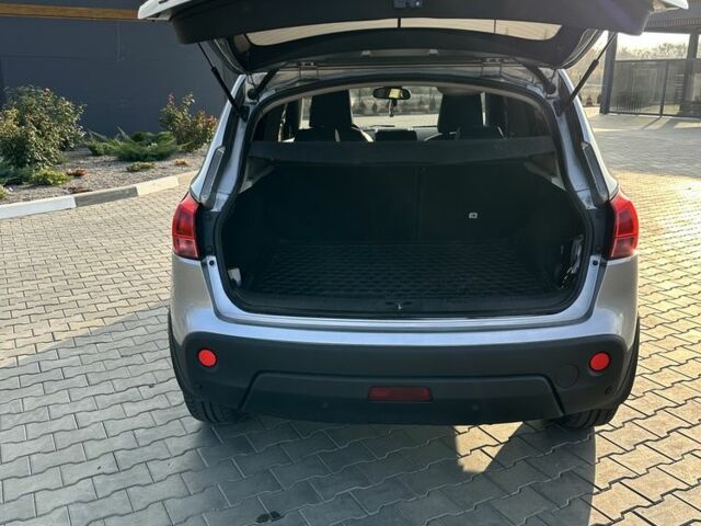 Серый Ниссан Кашкай, объемом двигателя 2 л и пробегом 192 тыс. км за 9200 $, фото 12 на Automoto.ua