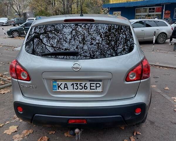 Серый Ниссан Кашкай, объемом двигателя 1.6 л и пробегом 314 тыс. км за 8100 $, фото 1 на Automoto.ua