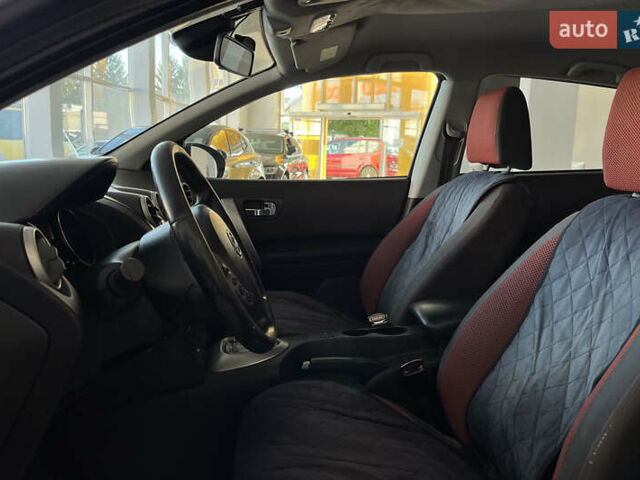 Серый Ниссан Кашкай, объемом двигателя 2 л и пробегом 260 тыс. км за 9200 $, фото 10 на Automoto.ua