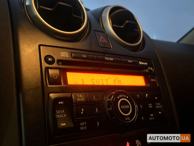 Серый Ниссан Кашкай, объемом двигателя 2 л и пробегом 201 тыс. км за 9500 $, фото 16 на Automoto.ua