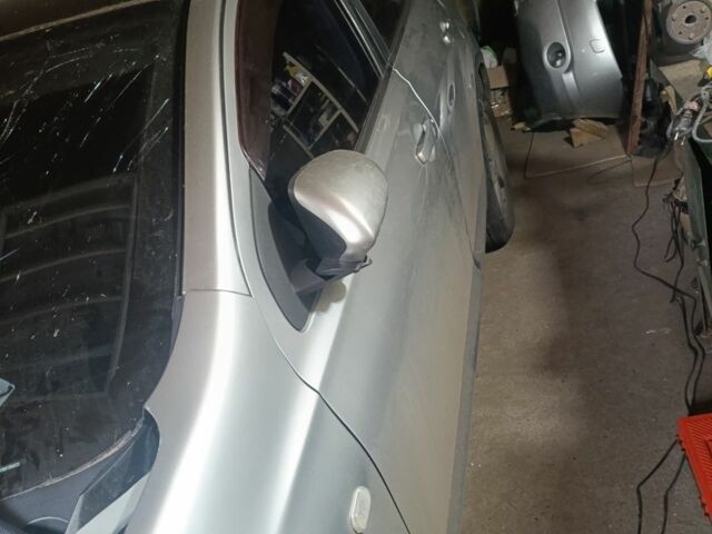 Серый Ниссан Кашкай, объемом двигателя 2 л и пробегом 172 тыс. км за 3000 $, фото 4 на Automoto.ua