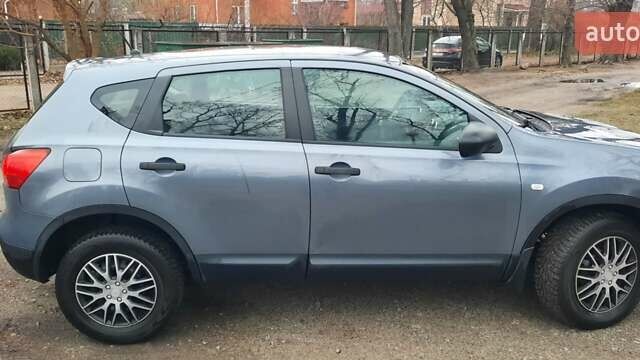 Серый Ниссан Кашкай, объемом двигателя 1.5 л и пробегом 387 тыс. км за 4200 $, фото 4 на Automoto.ua