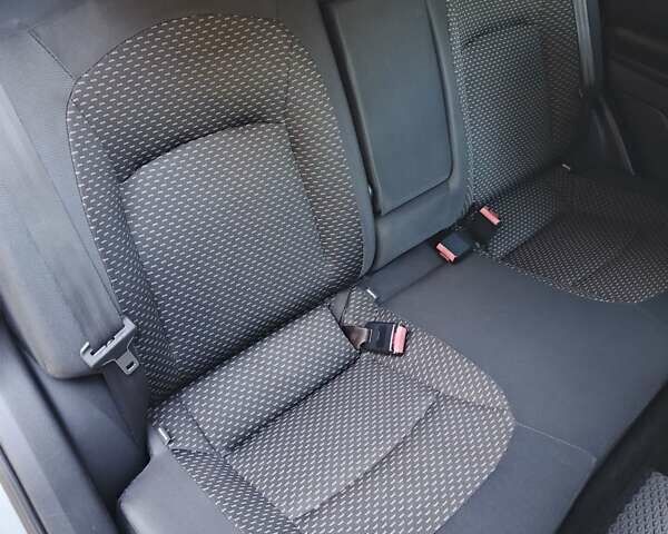 Сірий Ніссан Кашкай, об'ємом двигуна 1.5 л та пробігом 255 тис. км за 8700 $, фото 1 на Automoto.ua