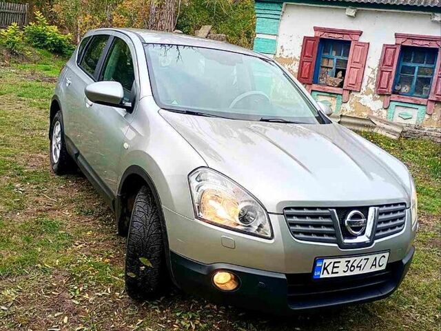 Сірий Ніссан Кашкай, об'ємом двигуна 2 л та пробігом 330 тис. км за 7900 $, фото 2 на Automoto.ua