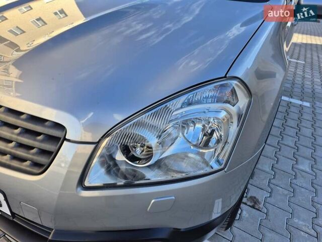 Серый Ниссан Кашкай, объемом двигателя 2 л и пробегом 97 тыс. км за 10300 $, фото 4 на Automoto.ua